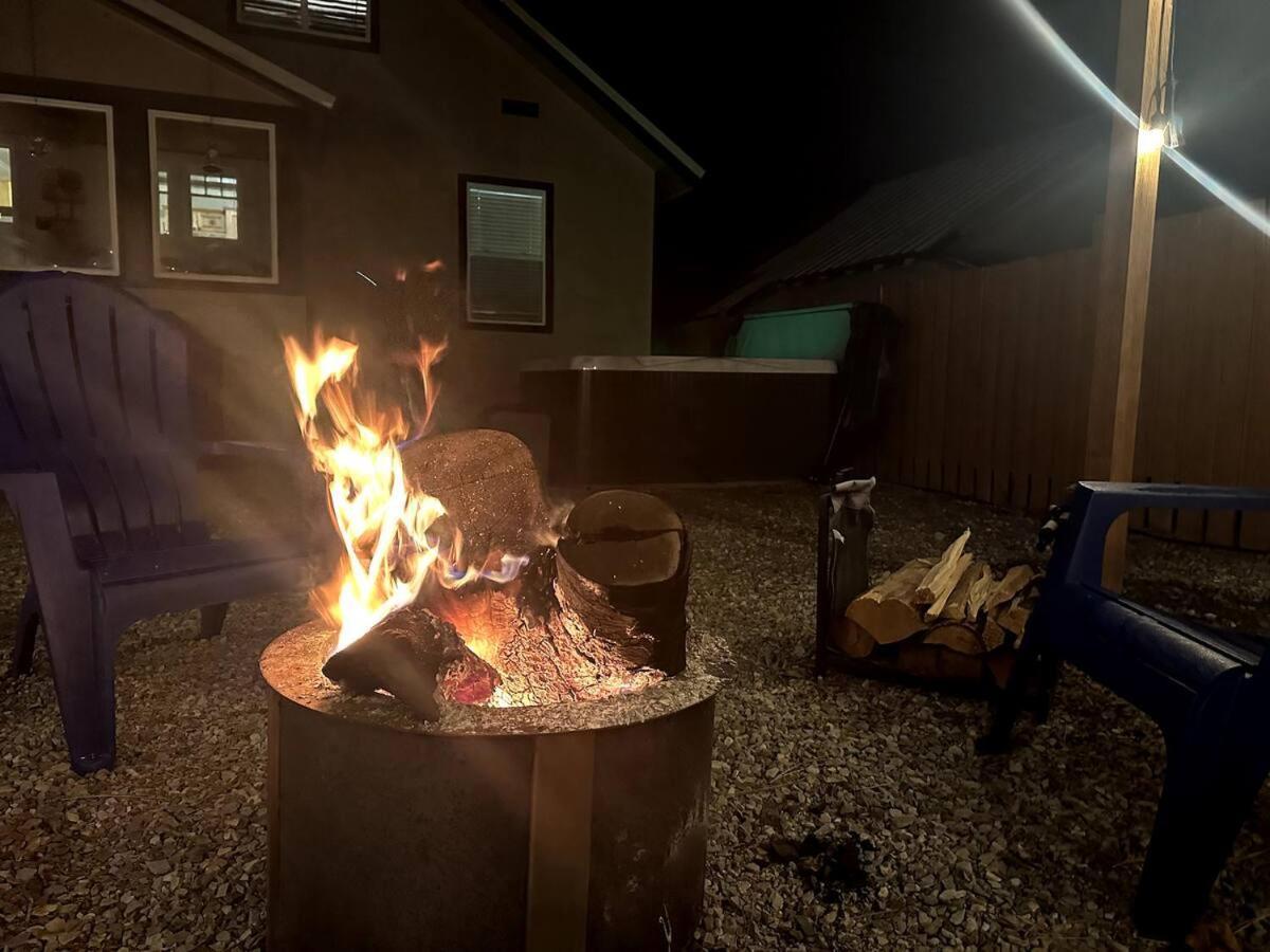 Close To Hiawatha Tr And Biking With Hot Tub Wallace Exteriör bild